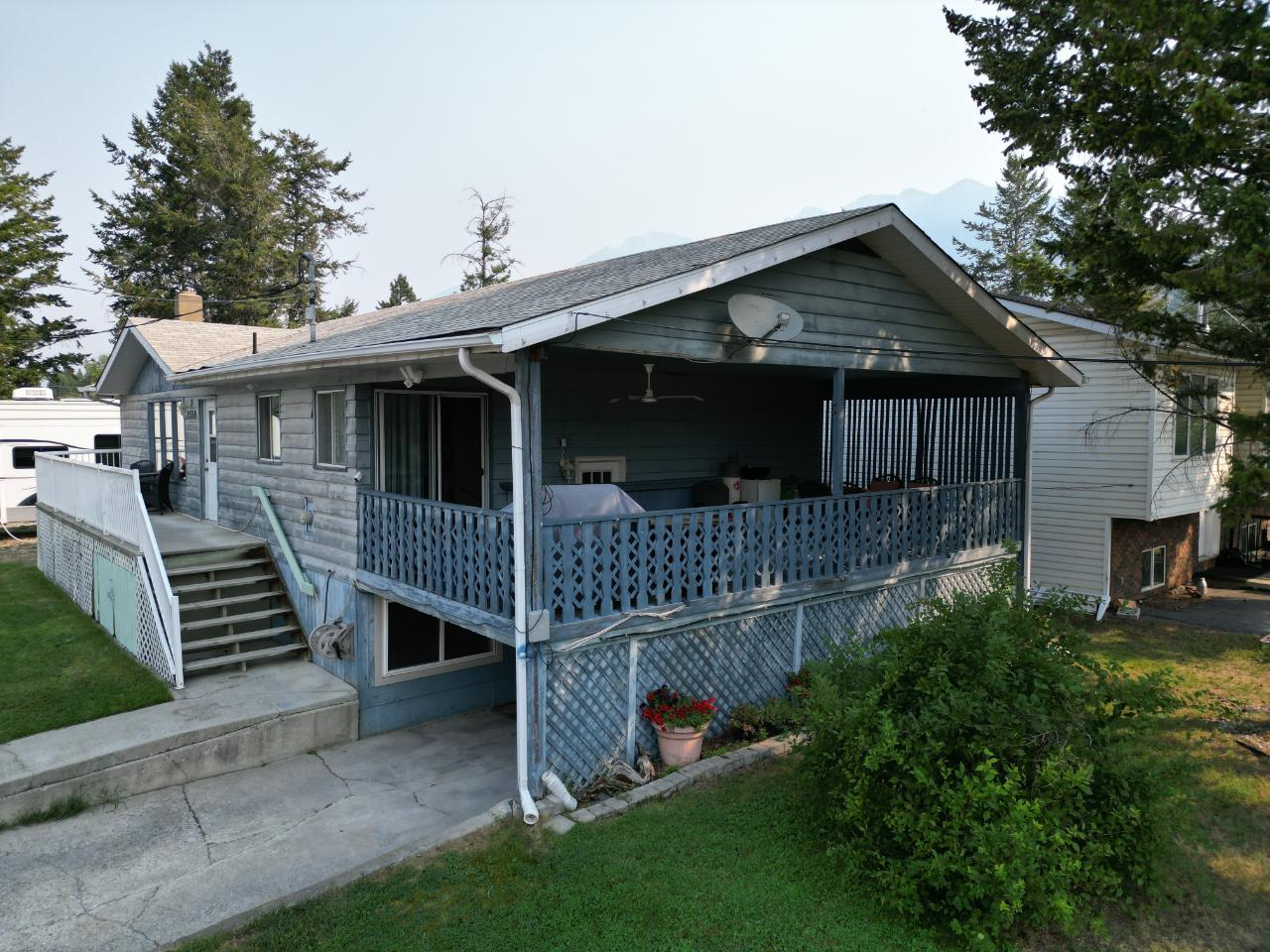 7558 Columbia Avenue, Radium Hot Springs, British Columbia  V0A 1M0 - Photo 48 - 2476001
