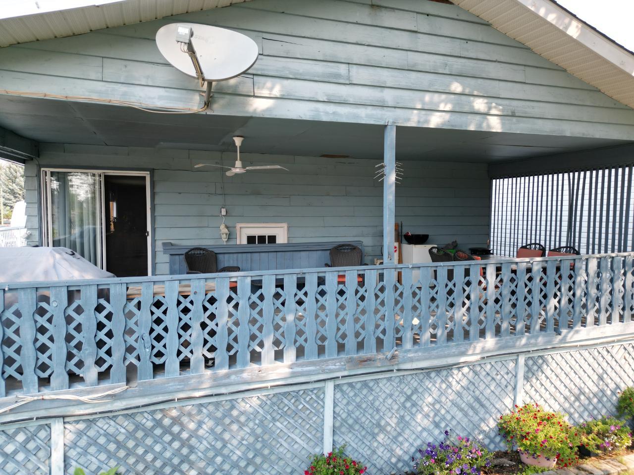 7558 Columbia Avenue, Radium Hot Springs, British Columbia  V0A 1M0 - Photo 50 - 2476001