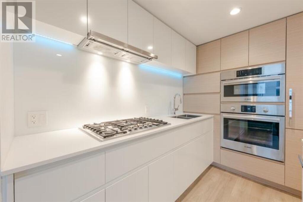 Listing Picture 7 of 20 : 615 5508 HOLLYBRIDGE WAY, Richmond / 烈治文 - 魯藝地產 Yvonne Lu Group - MLS Medallion Club Member
