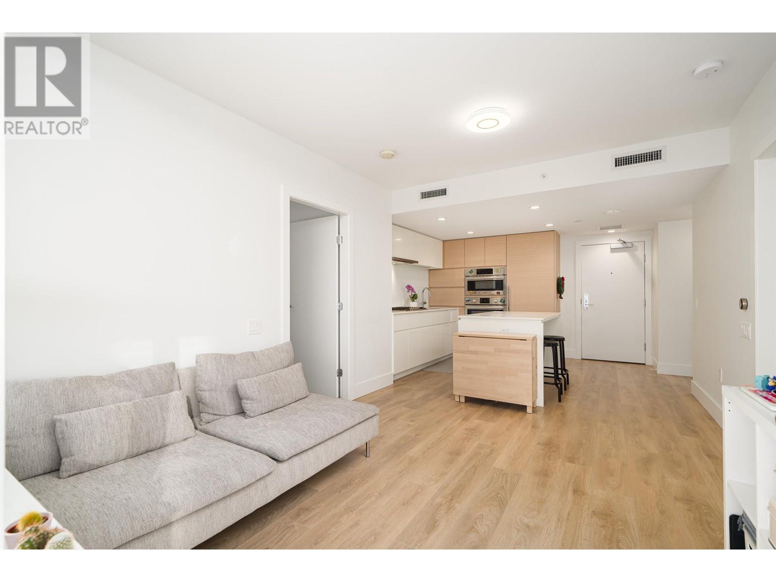 Listing Picture 11 of 20 : 615 5508 HOLLYBRIDGE WAY, Richmond / 烈治文 - 魯藝地產 Yvonne Lu Group - MLS Medallion Club Member