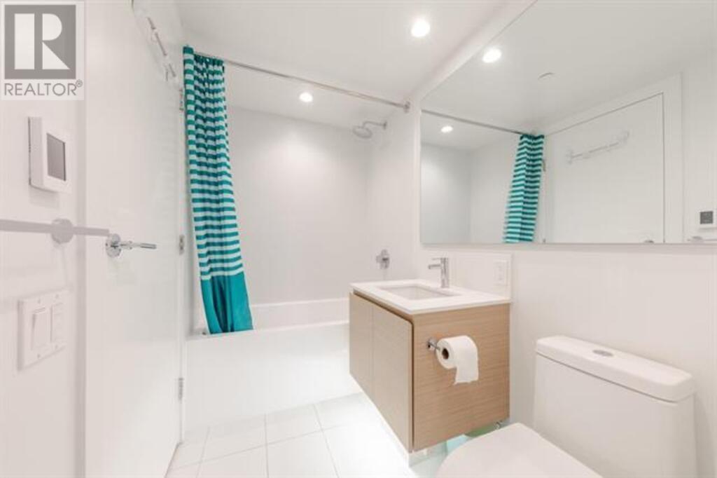 Listing Picture 18 of 20 : 615 5508 HOLLYBRIDGE WAY, Richmond / 烈治文 - 魯藝地產 Yvonne Lu Group - MLS Medallion Club Member
