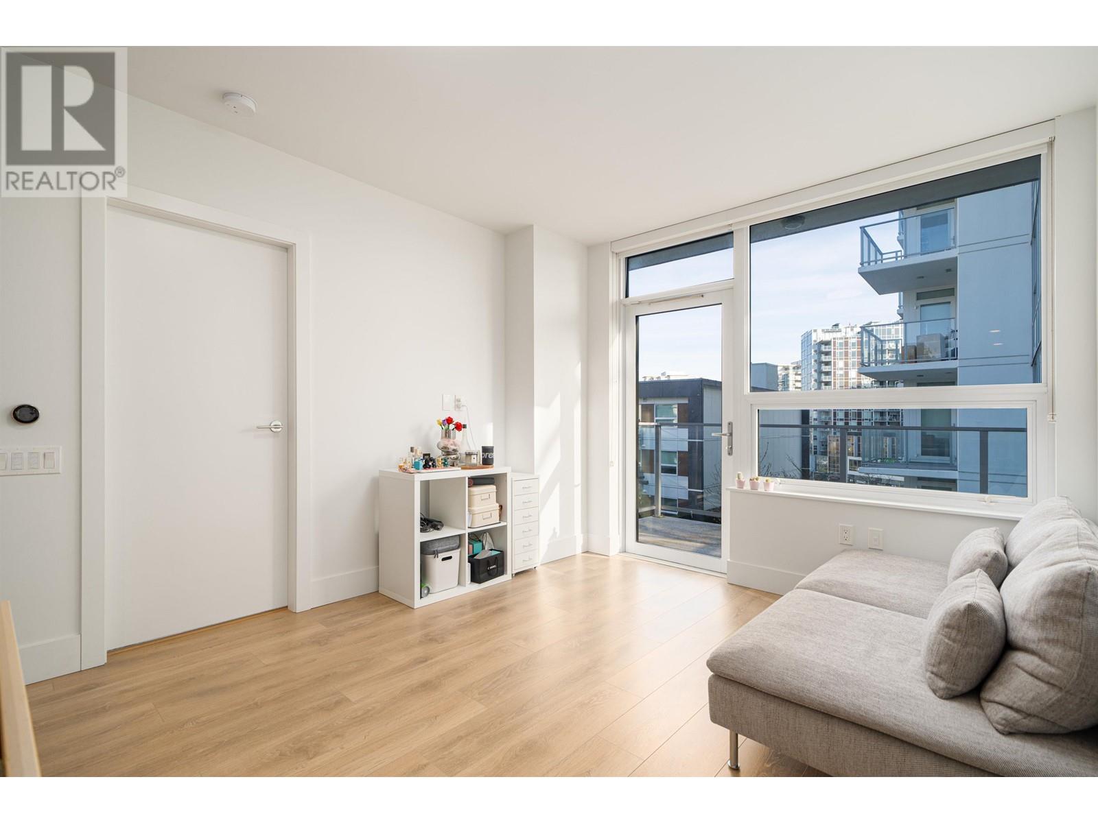 Listing Picture 9 of 20 : 615 5508 HOLLYBRIDGE WAY, Richmond / 烈治文 - 魯藝地產 Yvonne Lu Group - MLS Medallion Club Member