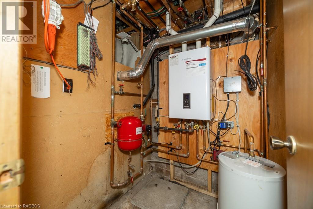 822 Gould St, Wiarton, Ontario  N0H 2T0 - Photo 32 - 40568291