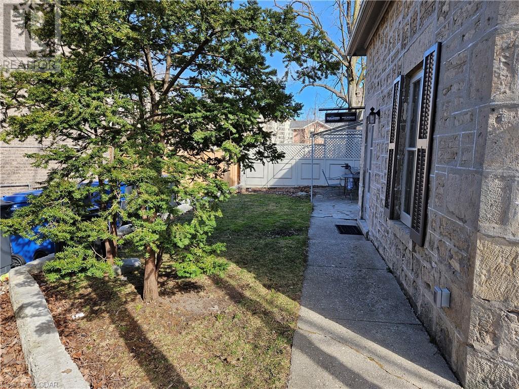 221 Woolwich Street, Guelph, Ontario  N1H 3V4 - Photo 8 - 40567763