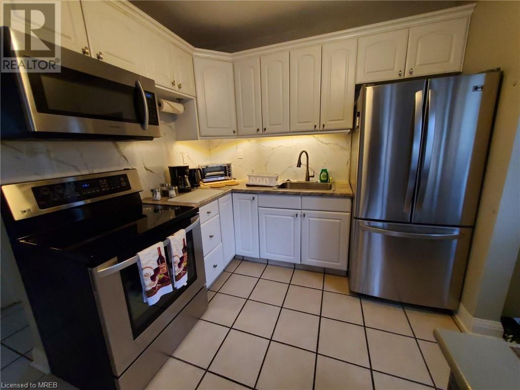 5 Pollock Avenue, Cambridge, Ontario  N1R 2A9 - Photo 9 - 40568136