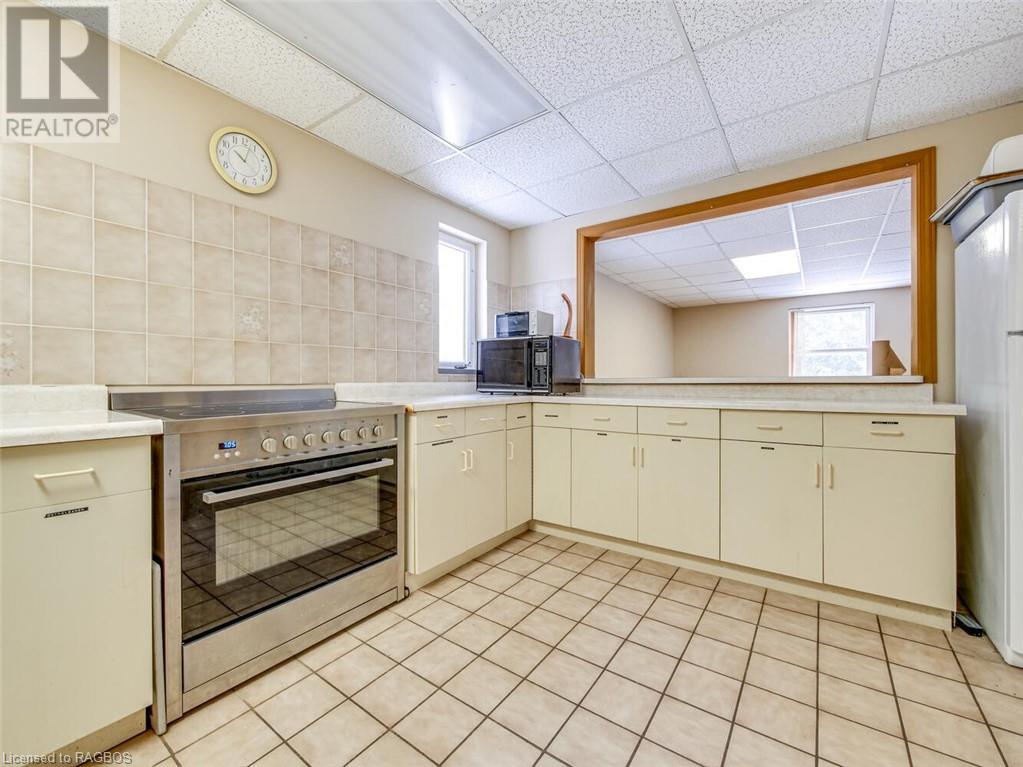 609 Huron Road, South Bruce Peninsula, Ontario  N0H 2T0 - Photo 12 - 40567527