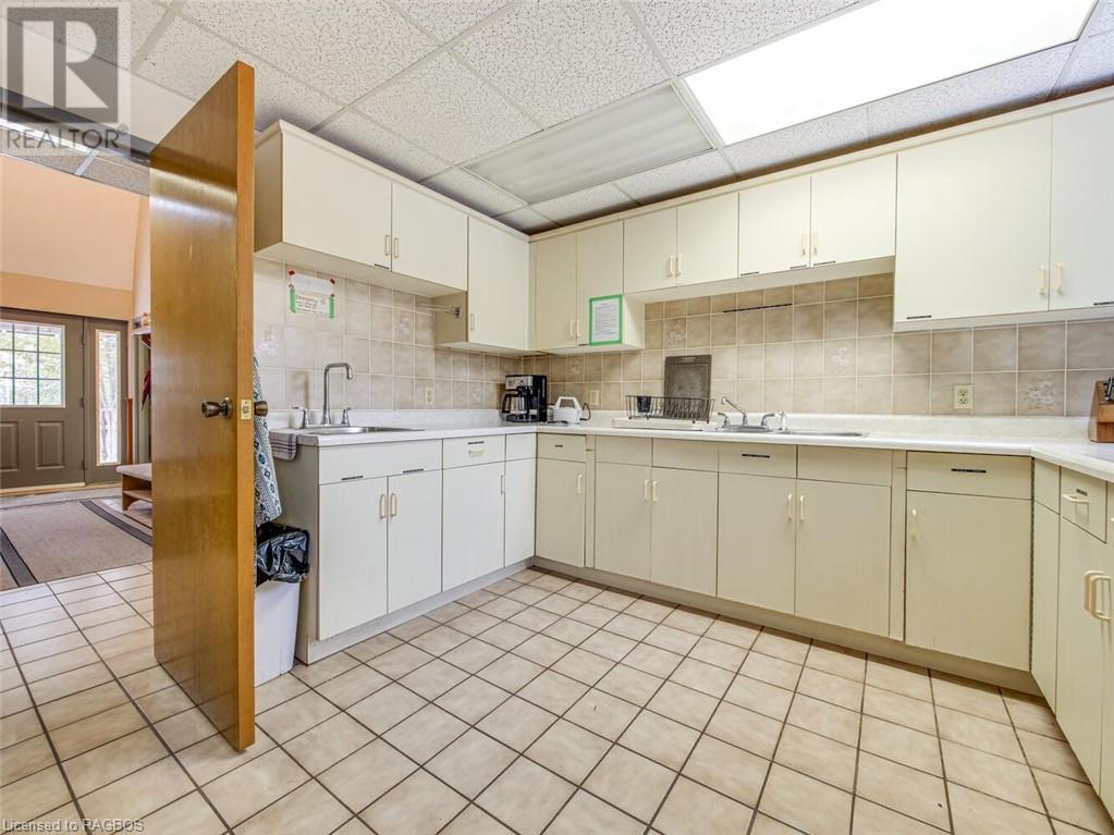 609 Huron Road, South Bruce Peninsula, Ontario  N0H 2T0 - Photo 17 - 40567527