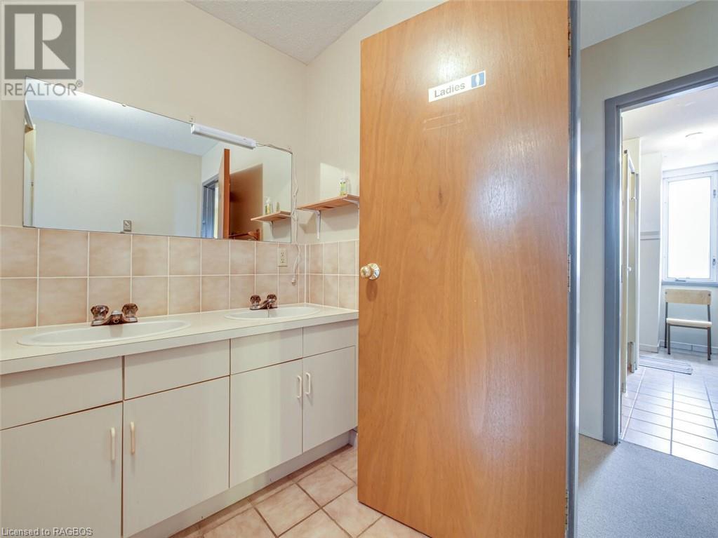 609 Huron Road, South Bruce Peninsula, Ontario  N0H 2T0 - Photo 32 - 40567527