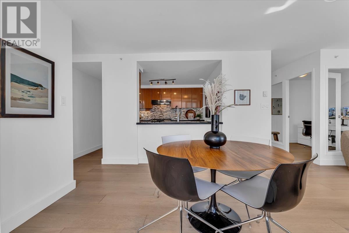2205 1077 Marinaside Crescent, Vancouver, British Columbia  V6Z 2Z5 - Photo 15 - R2867765