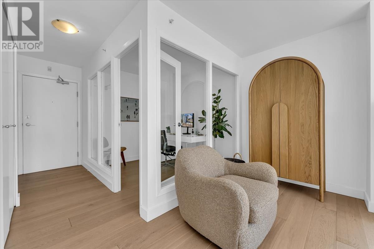 2205 1077 Marinaside Crescent, Vancouver, British Columbia  V6Z 2Z5 - Photo 9 - R2867765