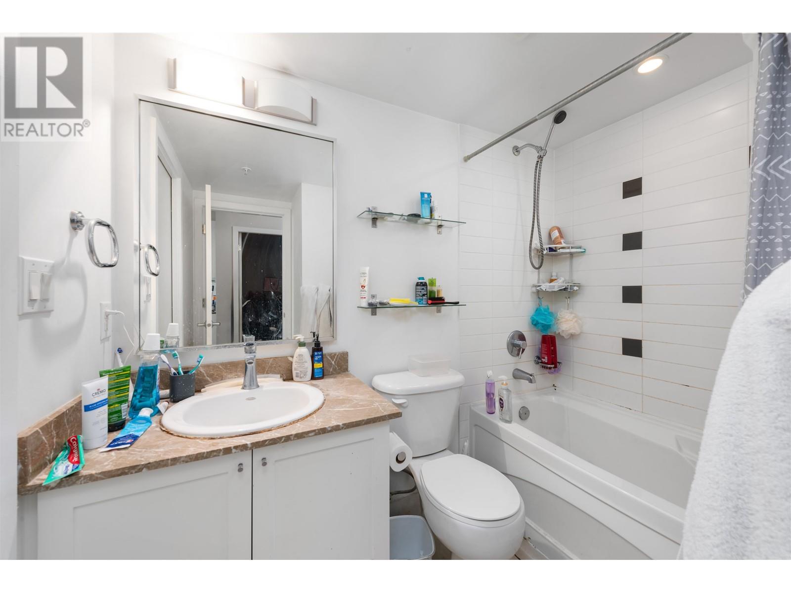 2015 938 Smithe Street, Vancouver, British Columbia  V6Z 3H8 - Photo 6 - R2867777