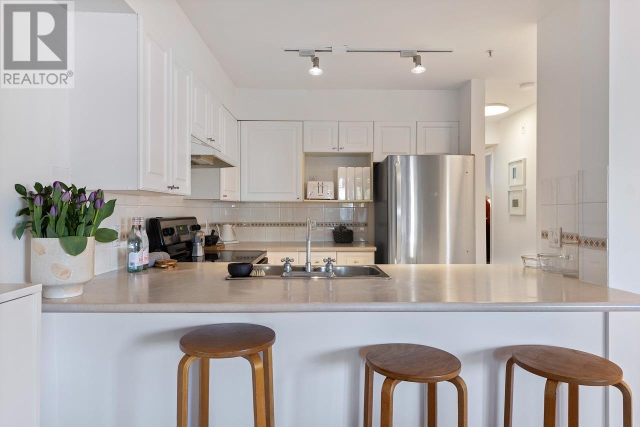 102 1562 W 5th Avenue, Vancouver, British Columbia  V6J 5H9 - Photo 10 - R2867808