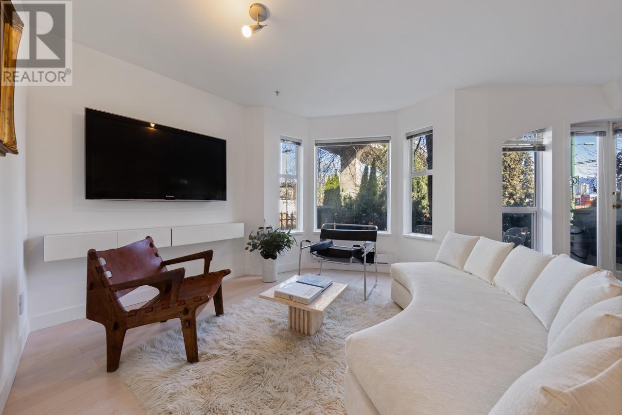 102 1562 W 5th Avenue, Vancouver, British Columbia  V6J 5H9 - Photo 2 - R2867808