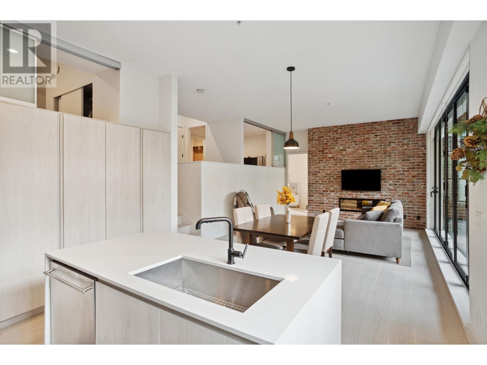 106 300 Salter Street, New Westminster, British Columbia  V3M 0L9 - Photo 12 - R2867841