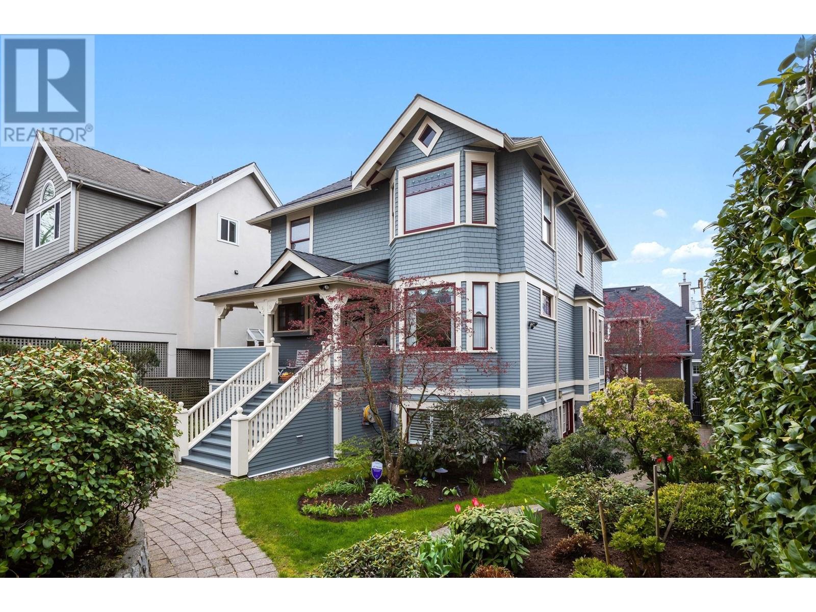 1 217 E Keith Road, North Vancouver, British Columbia  V7L 1V4 - Photo 1 - R2867845