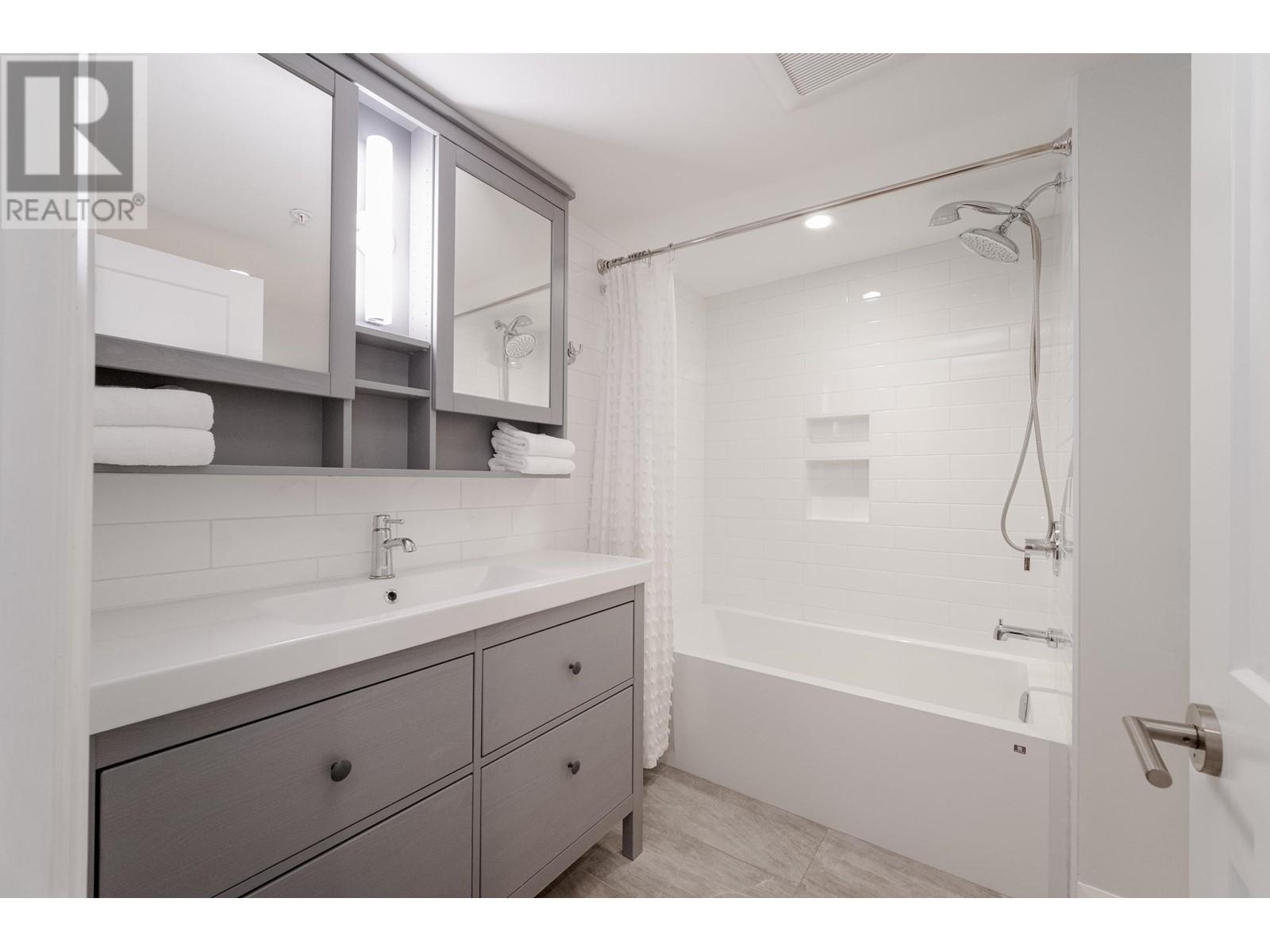 316 1230 Haro Street, Vancouver, British Columbia  V6E 4J9 - Photo 14 - R2867852
