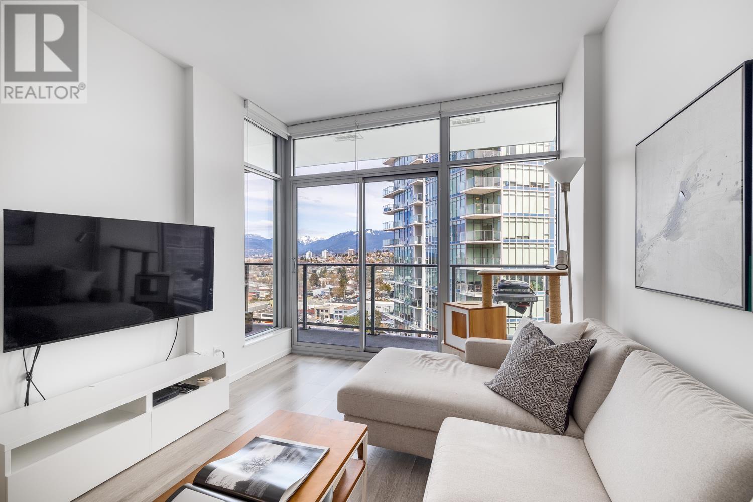2009 1888 Gilmore Avenue, Burnaby, British Columbia  V5C 0L2 - Photo 10 - R2867891