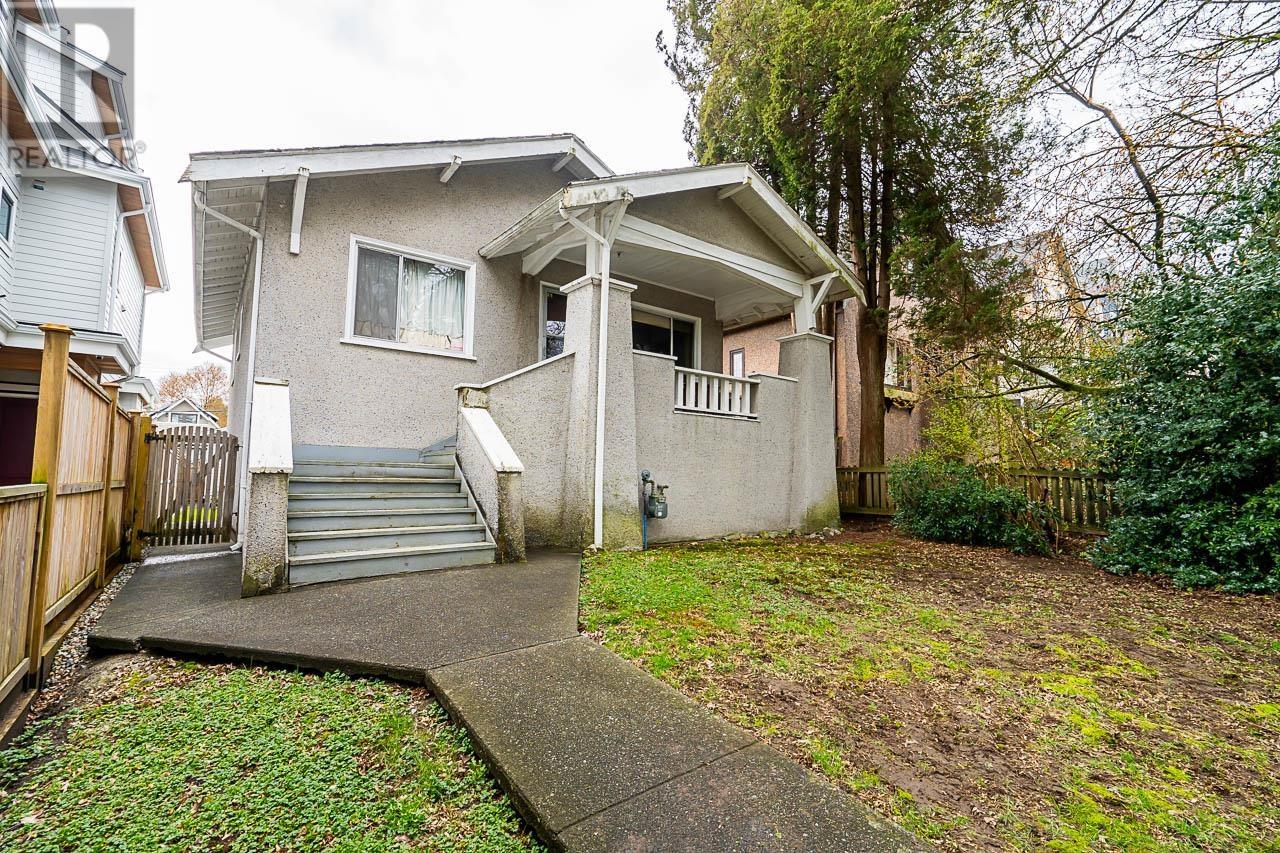 476 E 20th Street, Vancouver, British Columbia  V5V 1M5 - Photo 1 - R2867752