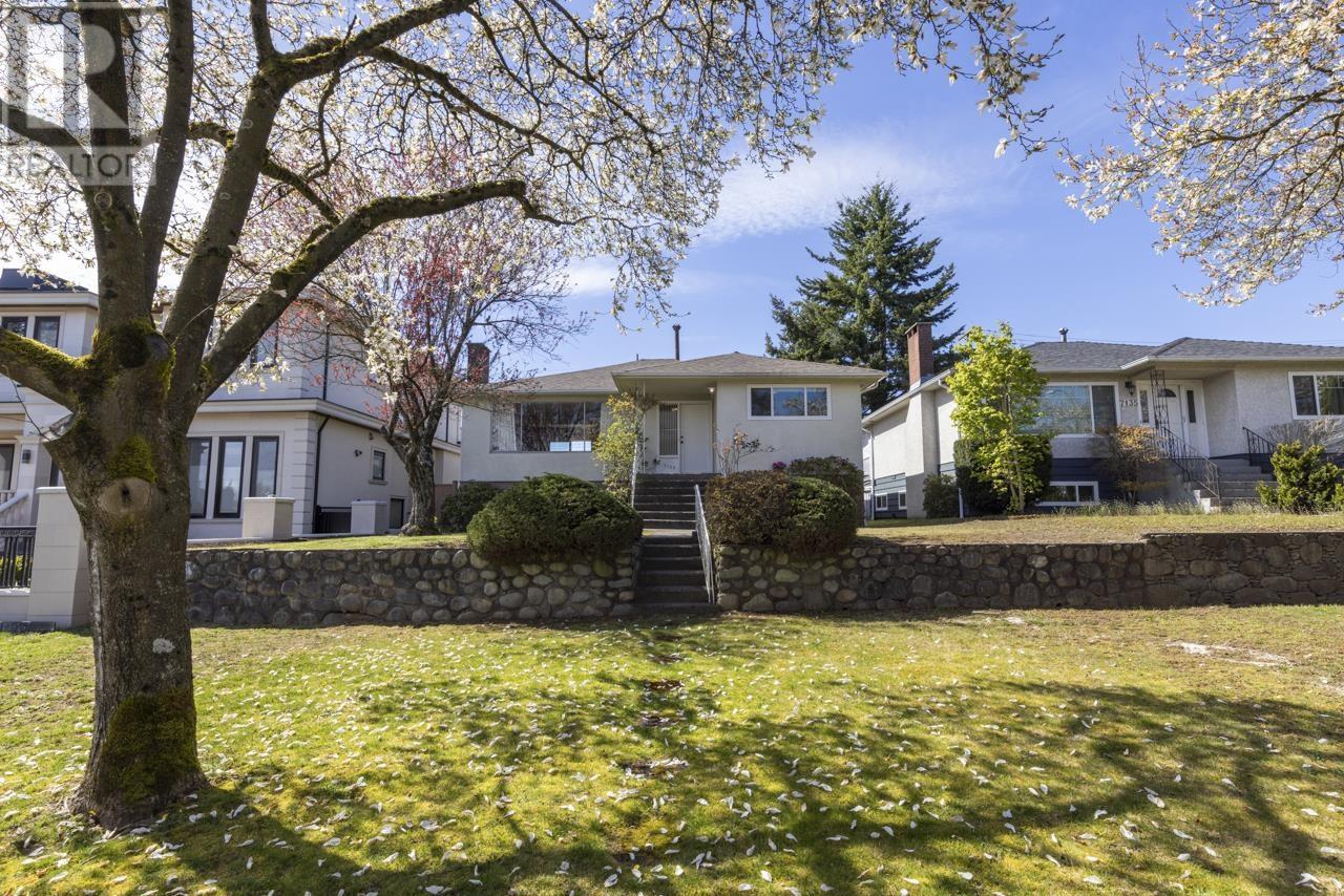 7155 Vivian Drive, Vancouver, British Columbia  V5S 2V2 - Photo 2 - R2867779