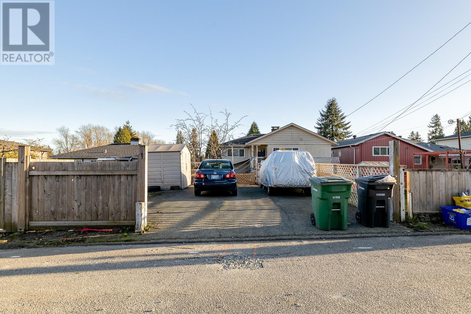 6449 Portland Street Street, Burnaby, British Columbia  V5E 1A1 - Photo 8 - R2867828