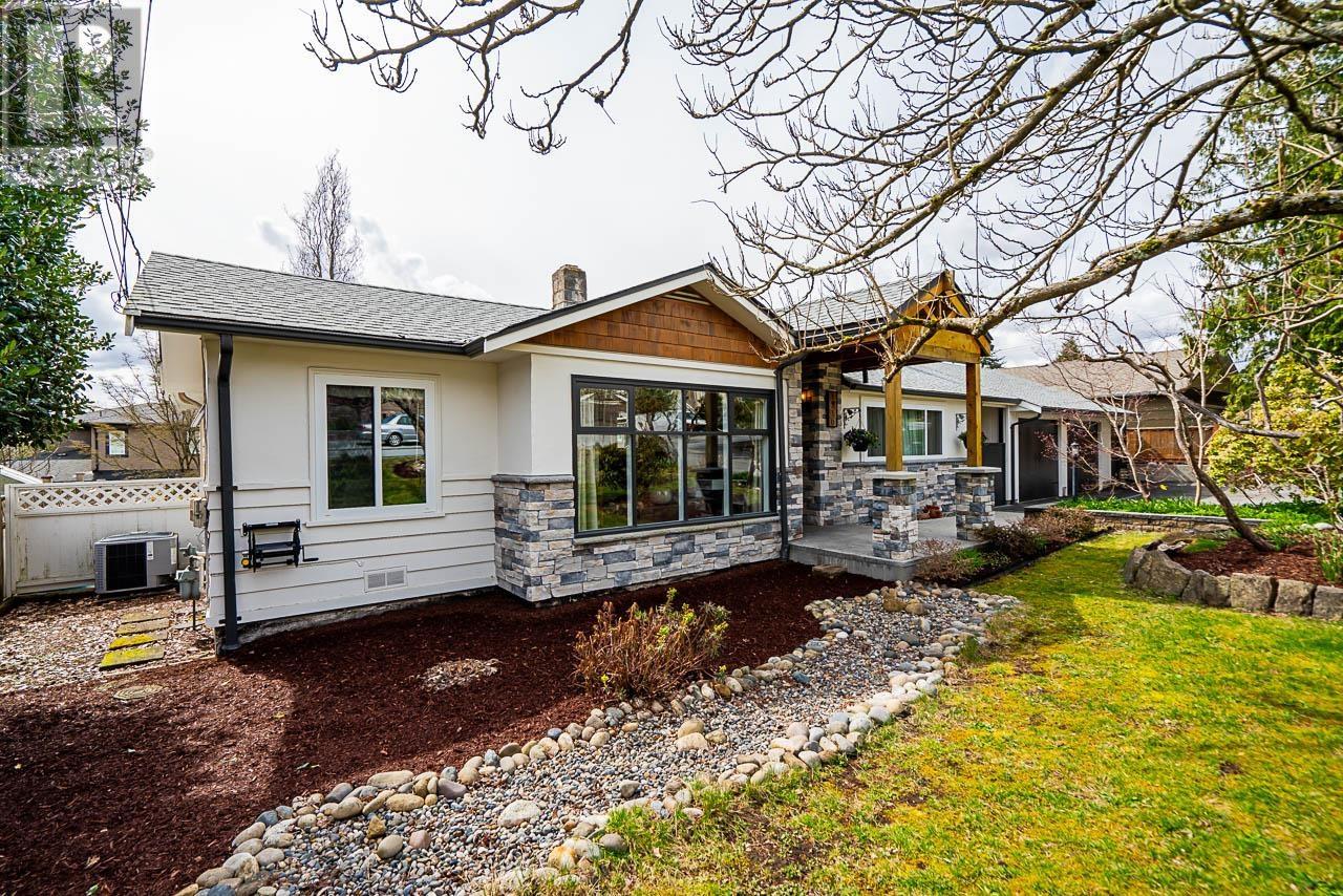 1310 Lemax Avenue, Coquitlam, British Columbia  V3J 2B9 - Photo 3 - R2867854