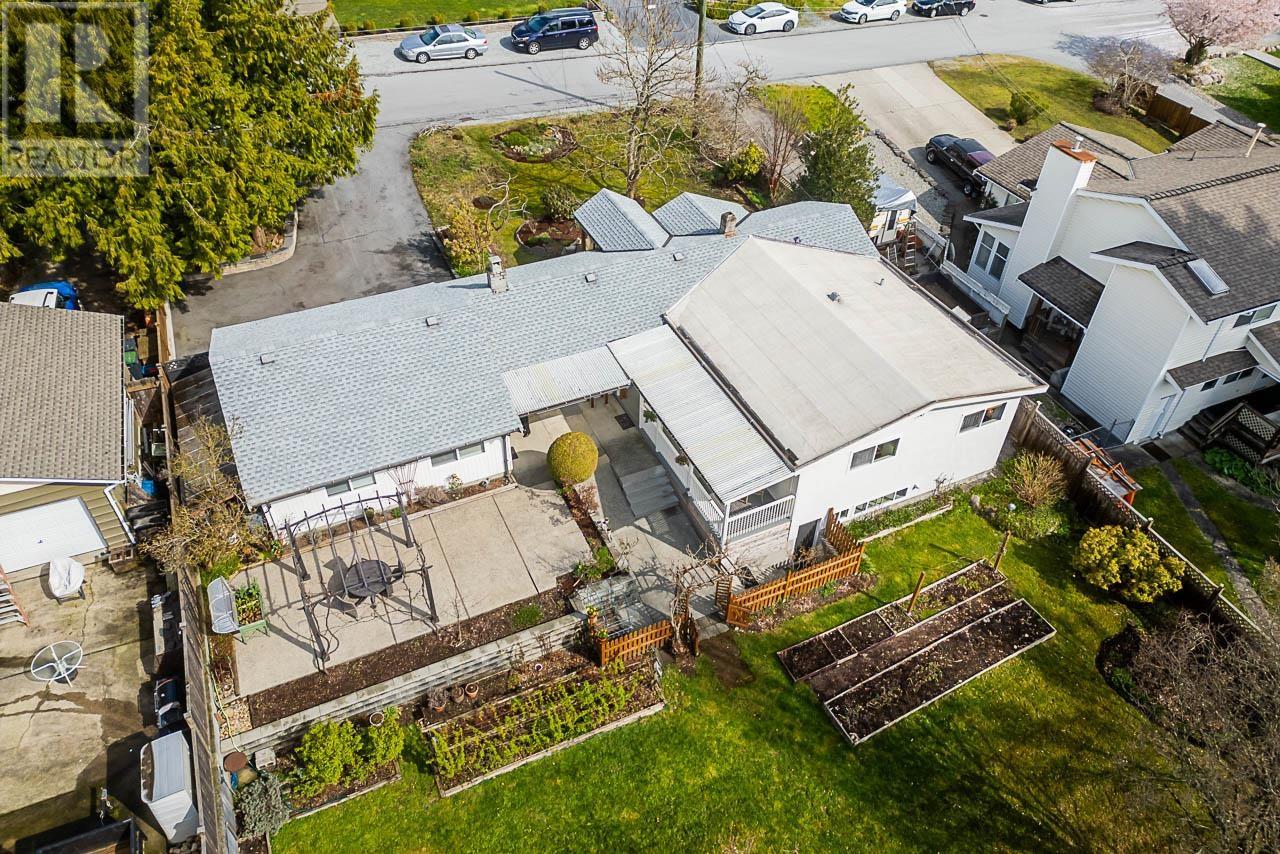 1310 Lemax Avenue, Coquitlam, British Columbia  V3J 2B9 - Photo 5 - R2867854