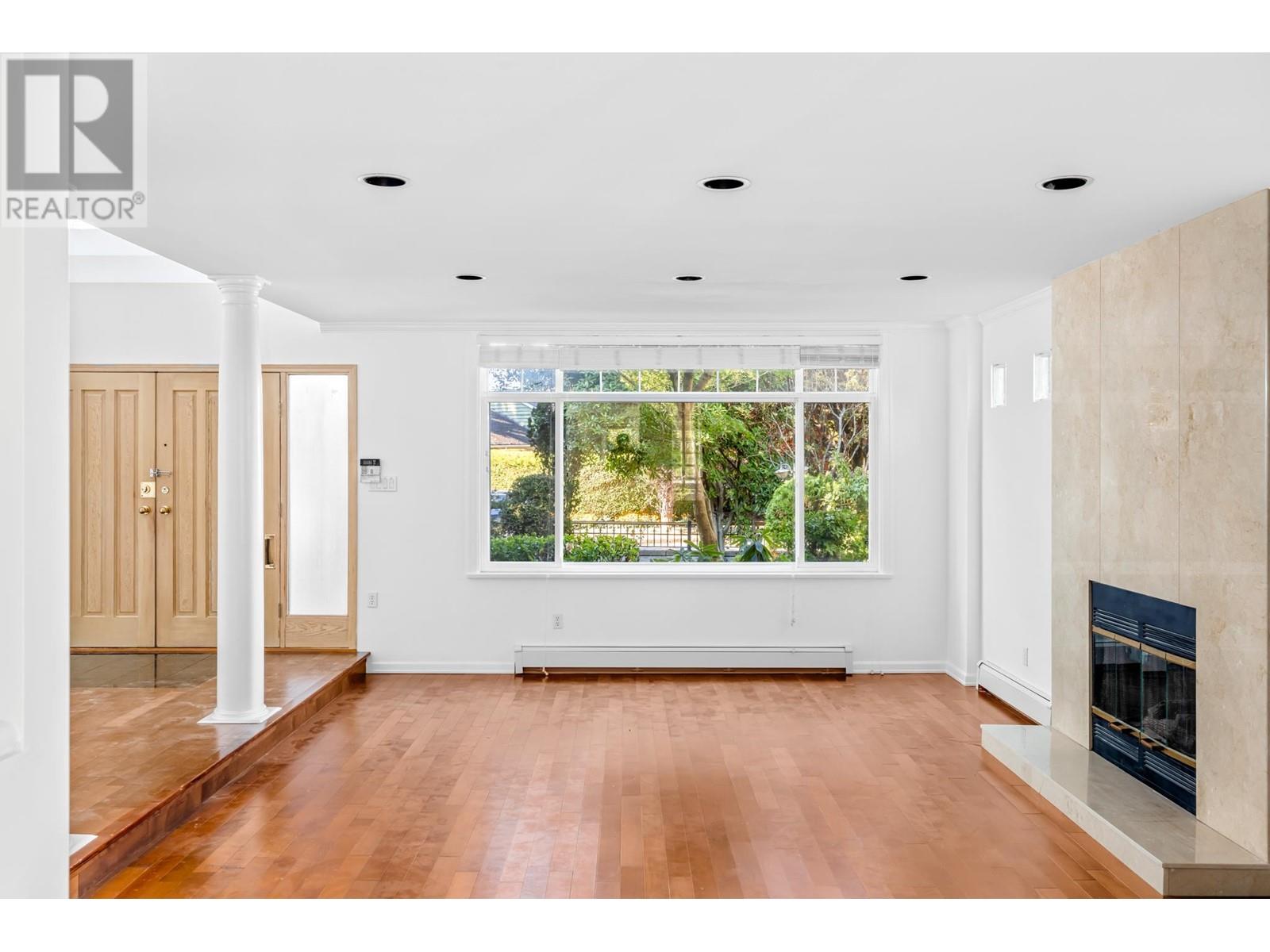 2326 Oliver Crescent, Vancouver, British Columbia  V6L 1S5 - Photo 7 - R2867910