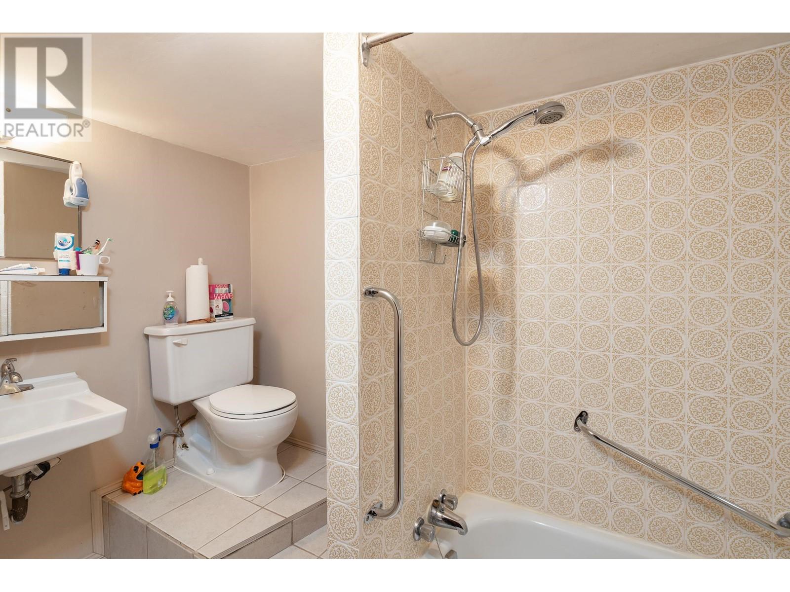 48 W 45th Avenue, Vancouver, British Columbia  V5Y 2V9 - Photo 17 - R2867917