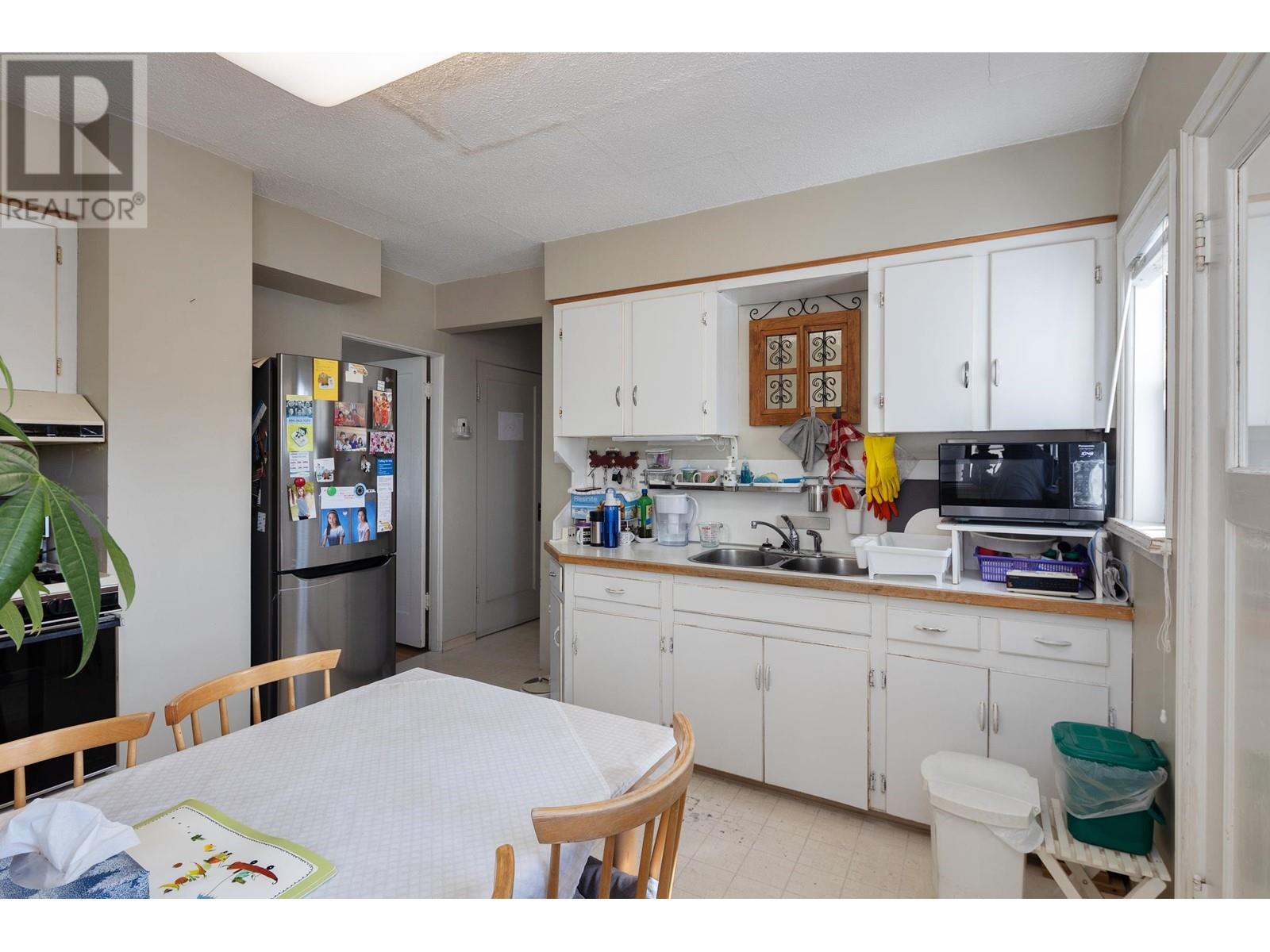 48 W 45th Avenue, Vancouver, British Columbia  V5Y 2V9 - Photo 7 - R2867917