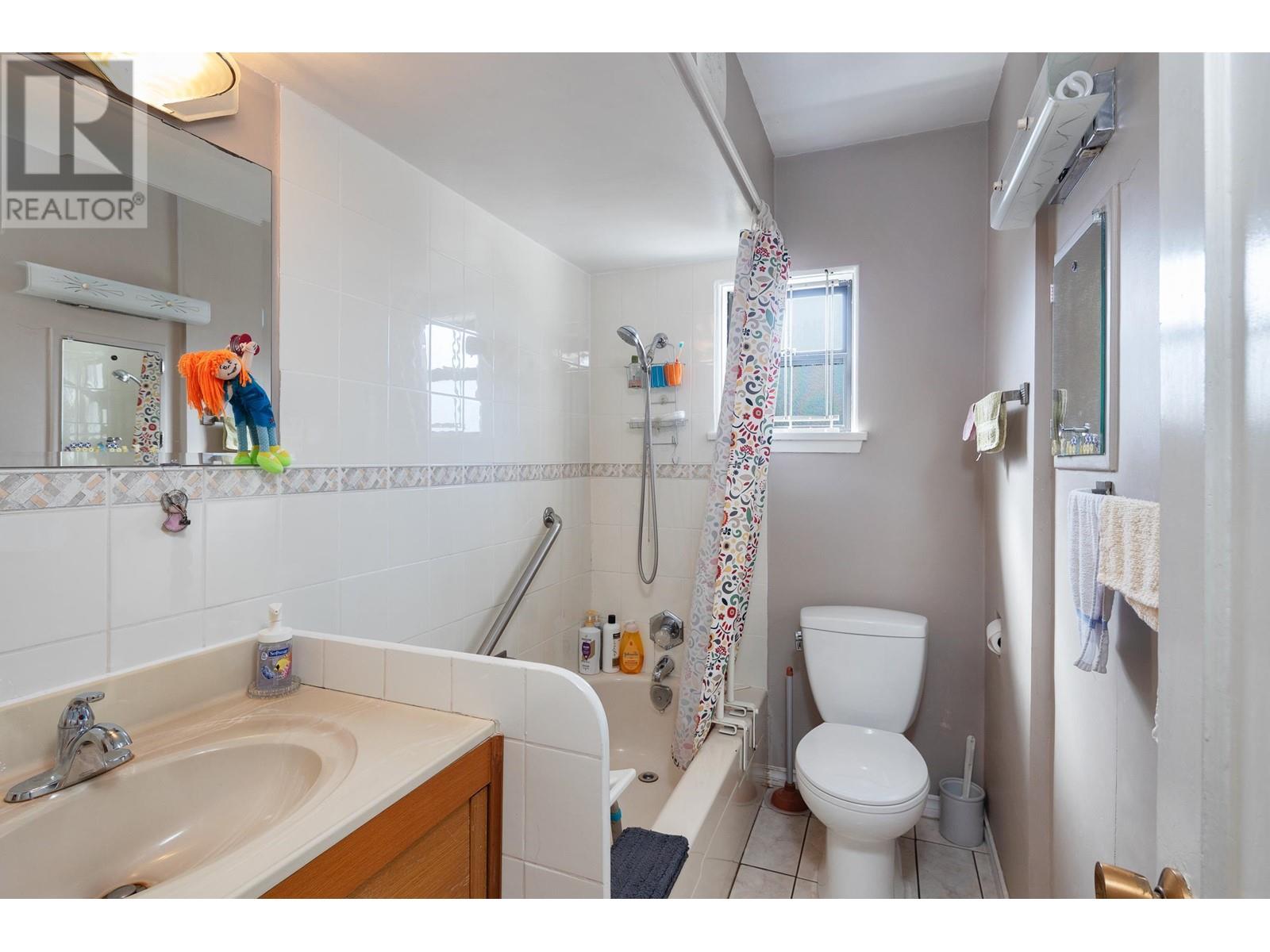 48 W 45th Avenue, Vancouver, British Columbia  V5Y 2V9 - Photo 9 - R2867917