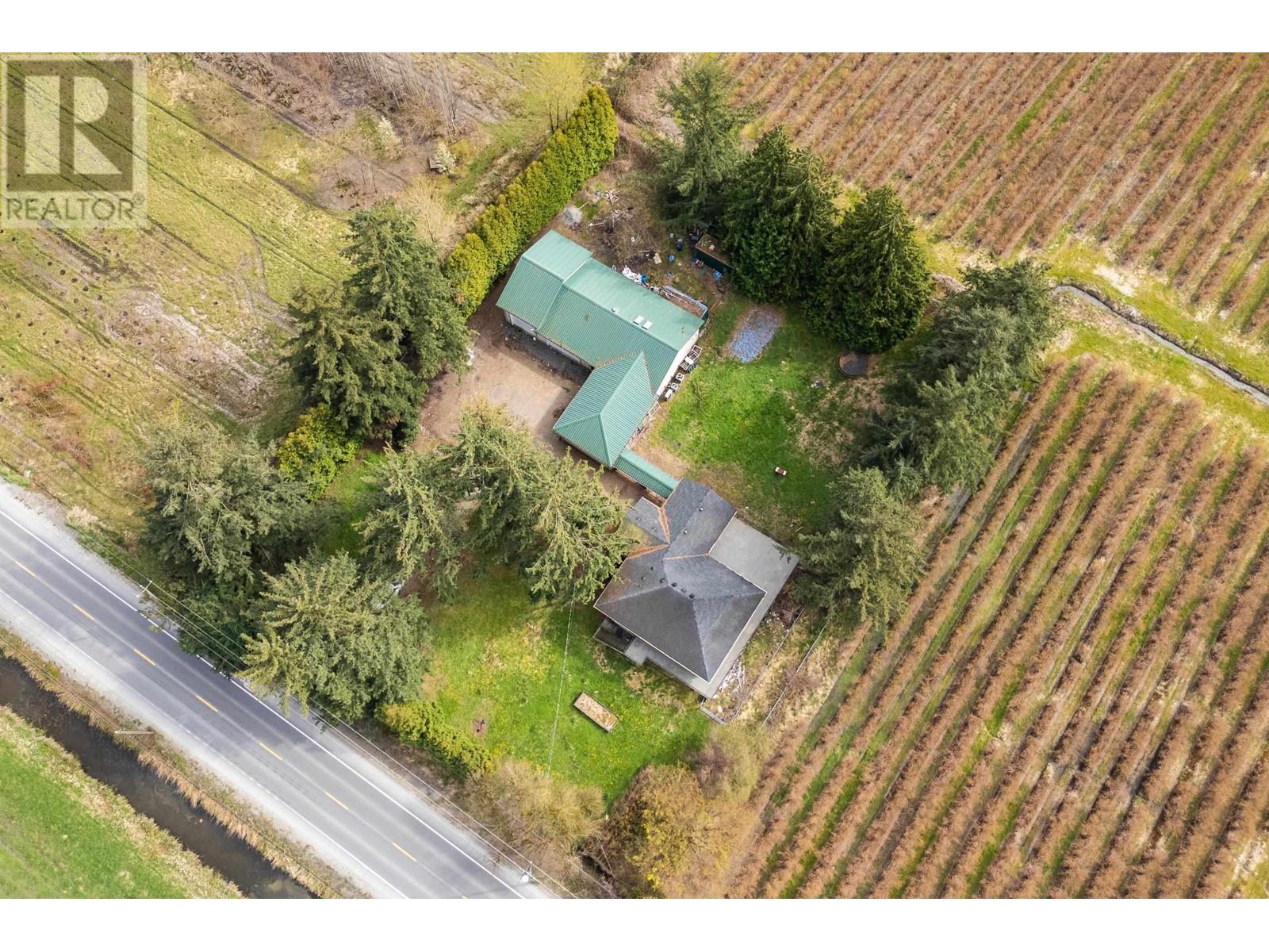 20080 Old Dewdney Trunk Road, Pitt Meadows, British Columbia  V3Y 1Z1 - Photo 1 - C8058999