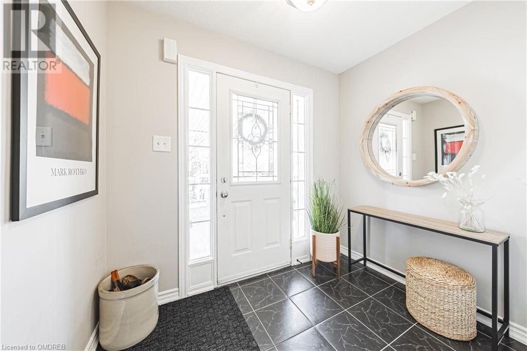 1015 Donnelly Street, Milton, Ontario  L9T 0A2 - Photo 4 - 40566933
