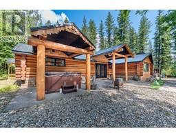 3993 Westman Road Sicamous, Malakwa, Ca