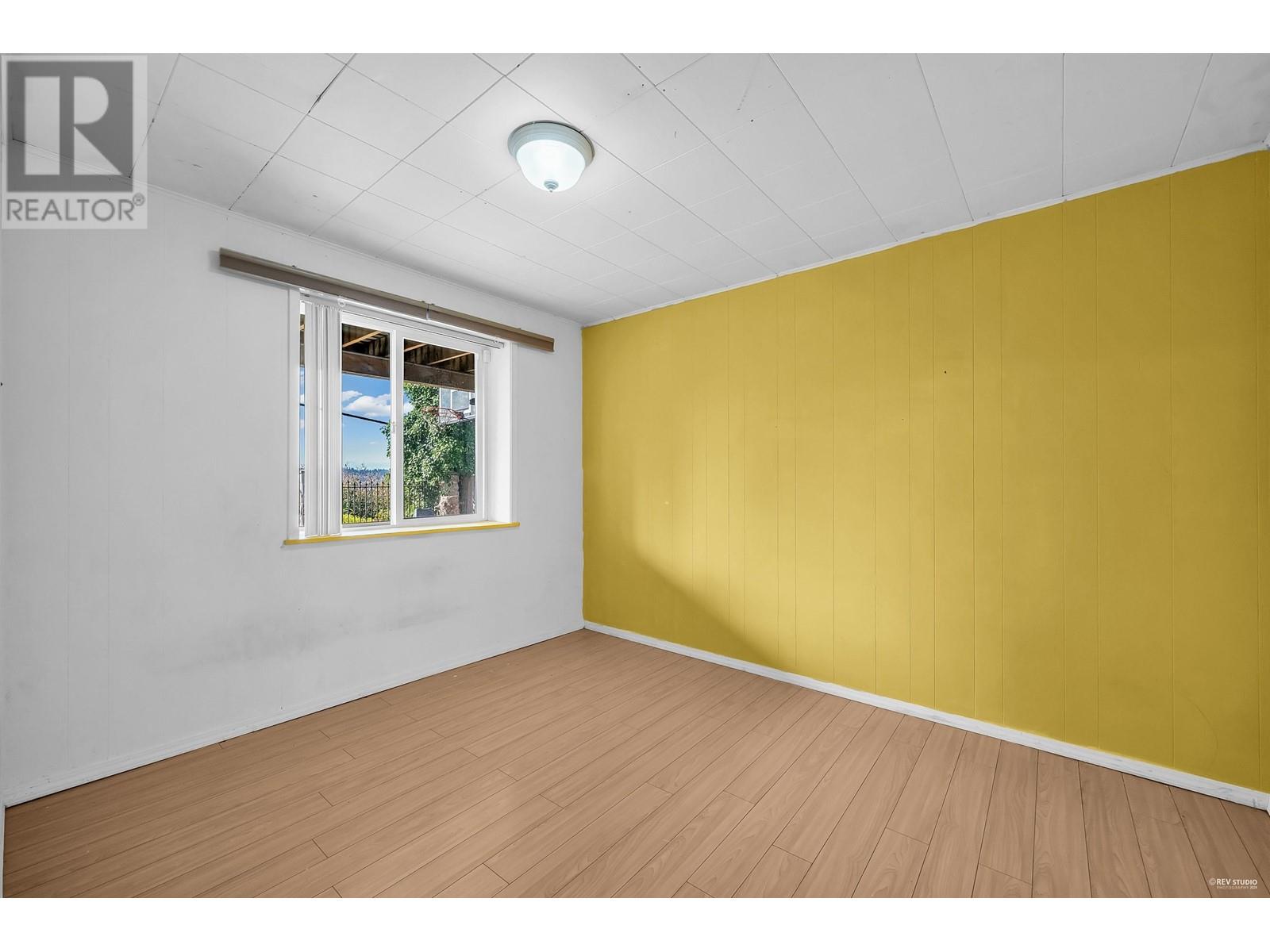 320 Laurentian Crescent, Coquitlam, British Columbia  V3K 1Y1 - Photo 17 - R2867787