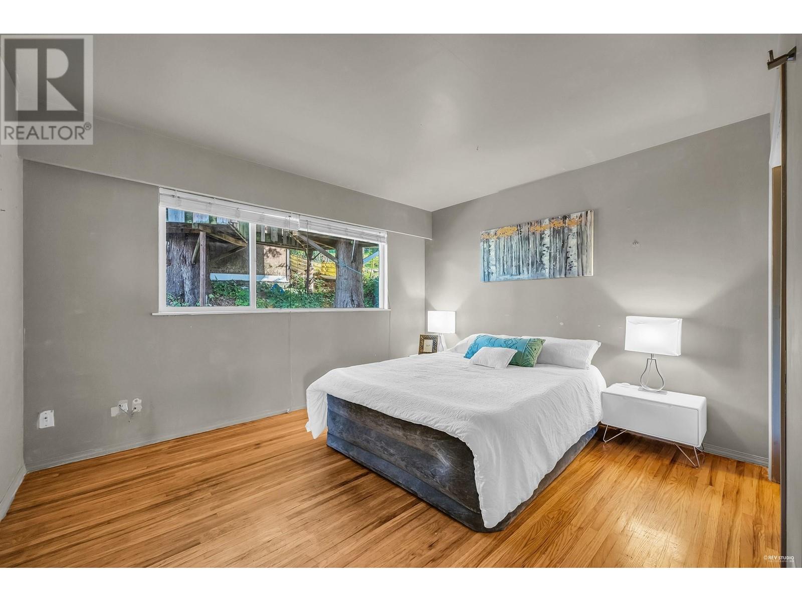320 Laurentian Crescent, Coquitlam, British Columbia  V3K 1Y1 - Photo 15 - R2867787