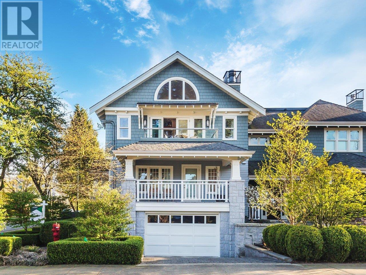 1805 Blenheim Street, Vancouver, British Columbia  V6K 4H7 - Photo 2 - R2867863