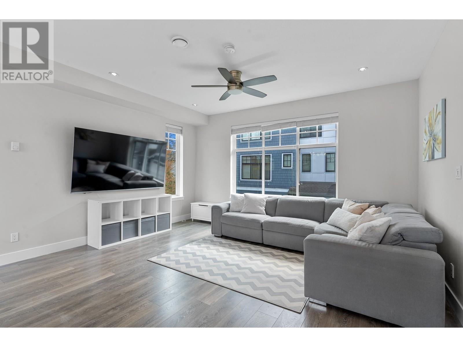 5 5218 Savile Row, Burnaby, British Columbia  V5E 0C3 - Photo 8 - R2867492
