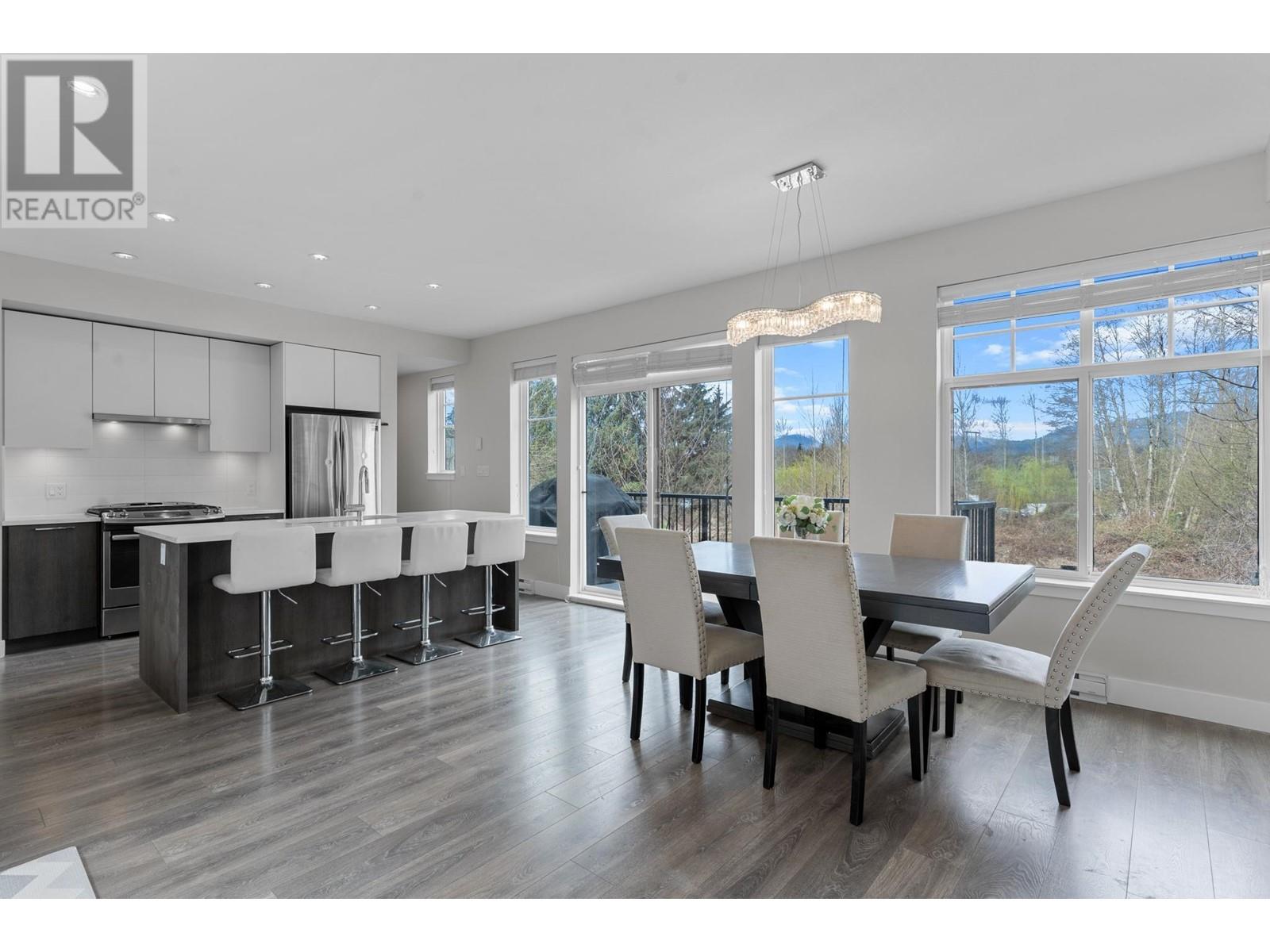 5 5218 Savile Row, Burnaby, British Columbia  V5E 0C3 - Photo 7 - R2867492