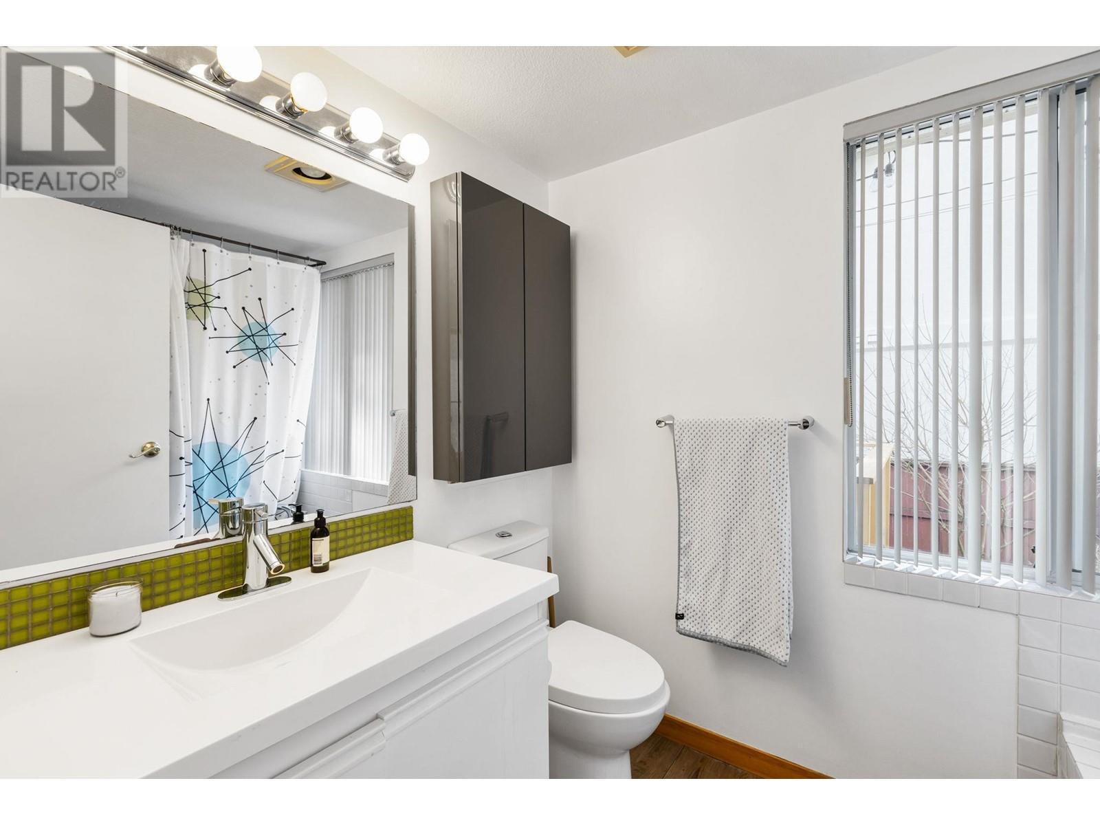 1033 Banbury Road, North Vancouver, British Columbia  V7G 2R4 - Photo 11 - R2867846