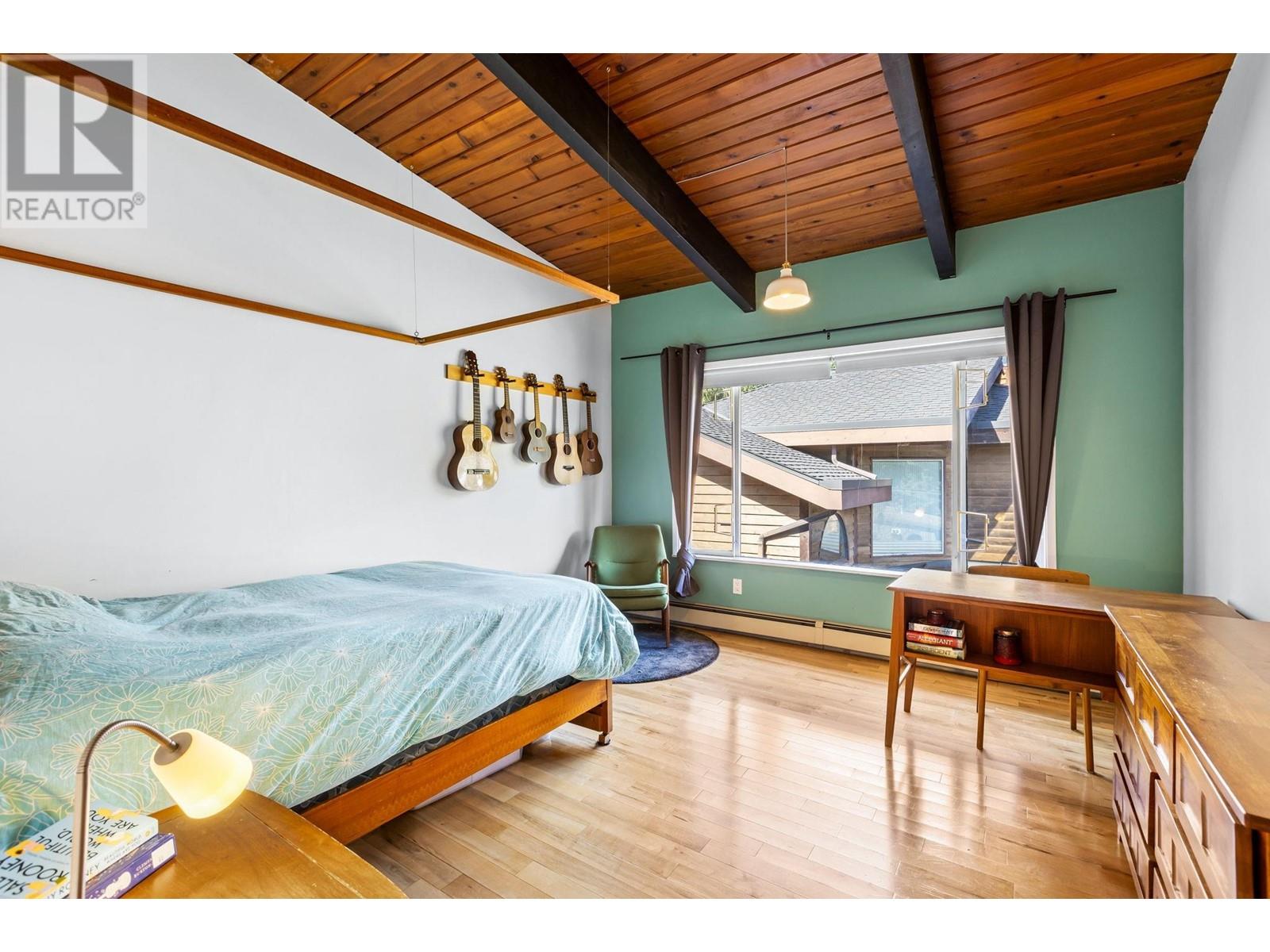 1033 Banbury Road, North Vancouver, British Columbia  V7G 2R4 - Photo 12 - R2867846
