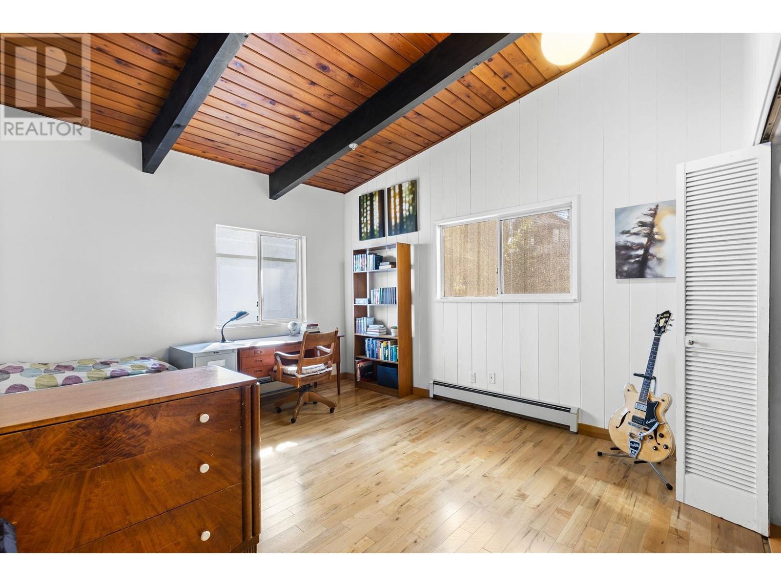 1033 Banbury Road, North Vancouver, British Columbia  V7G 2R4 - Photo 15 - R2867846