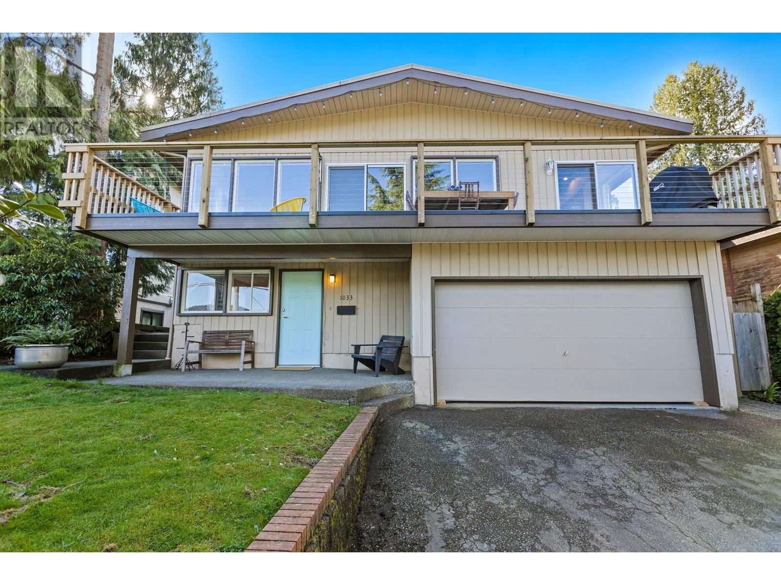 1033 Banbury Road, North Vancouver, British Columbia  V7G 2R4 - Photo 1 - R2867846