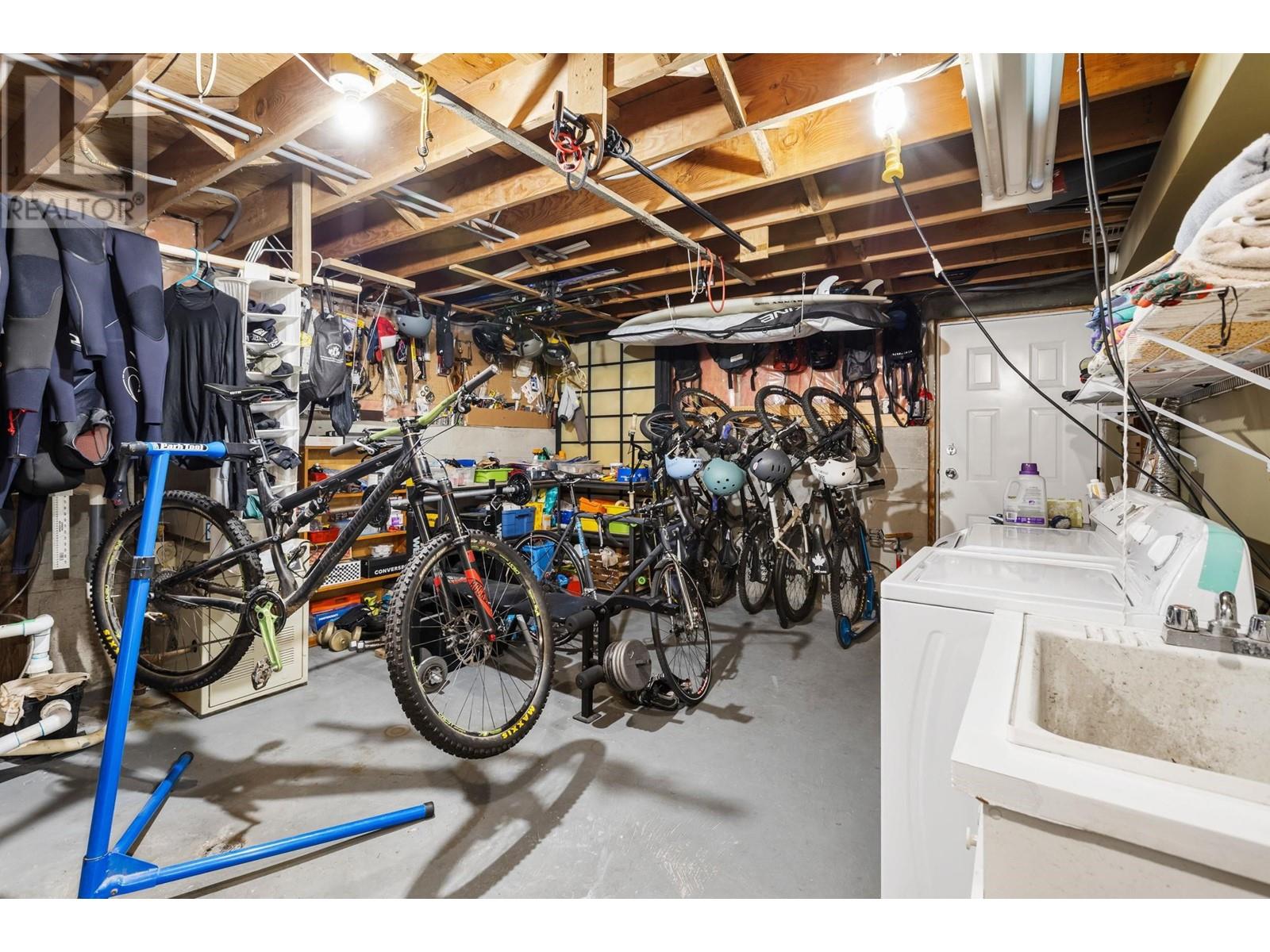 1033 Banbury Road, North Vancouver, British Columbia  V7G 2R4 - Photo 23 - R2867846