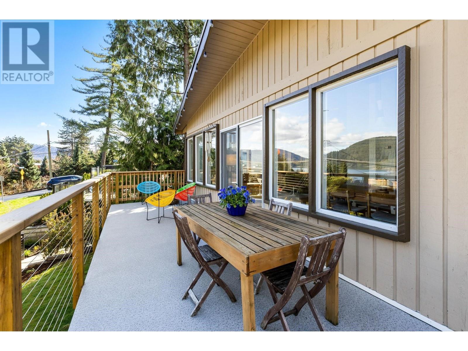 1033 Banbury Road, North Vancouver, British Columbia  V7G 2R4 - Photo 13 - R2867846