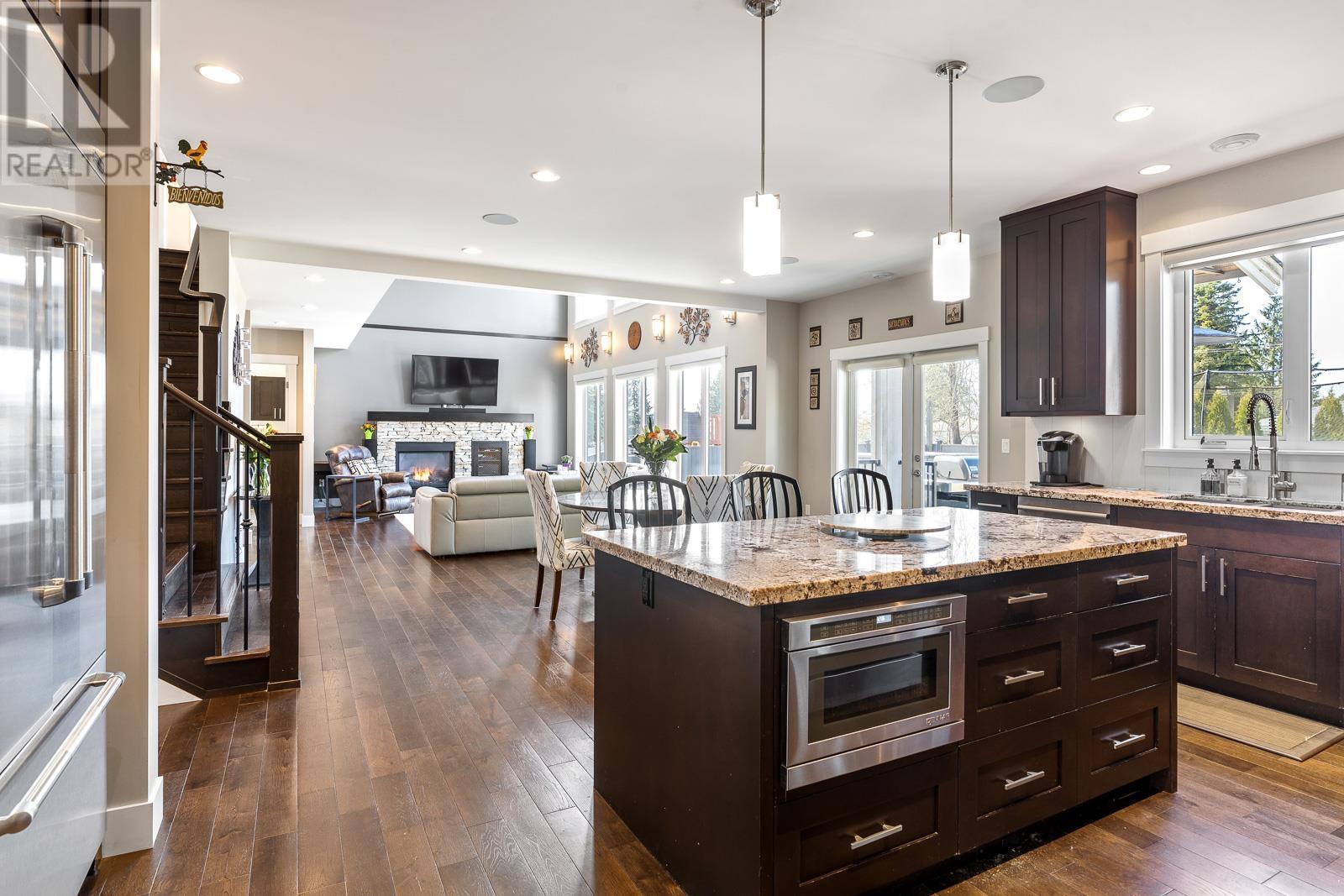 702 Wilmot Street, Coquitlam, British Columbia  V3J 6P4 - Photo 14 - R2867878