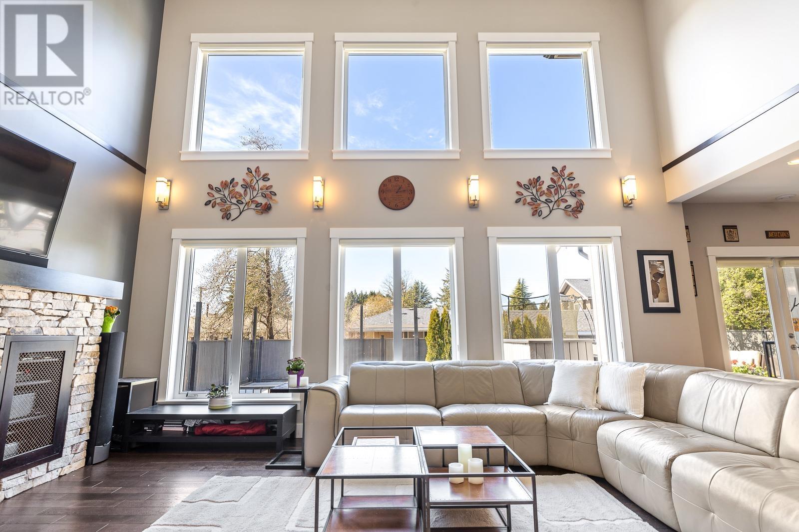 702 Wilmot Street, Coquitlam, British Columbia  V3J 6P4 - Photo 4 - R2867878