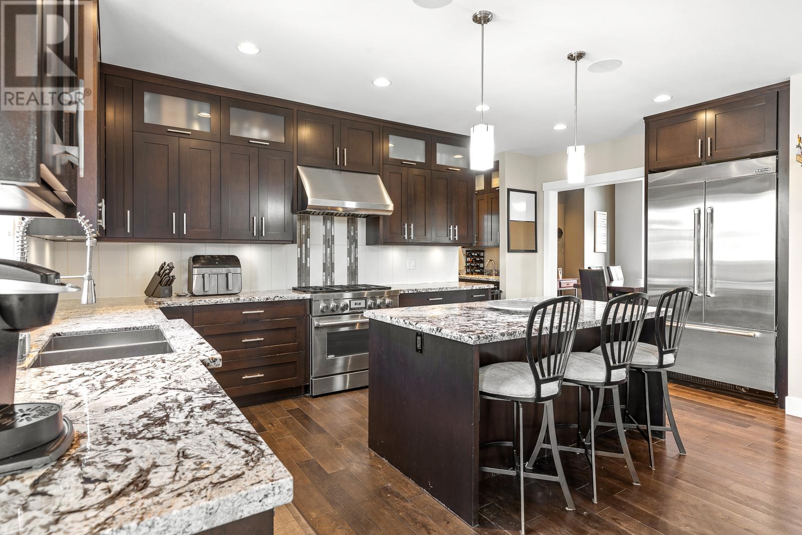 702 Wilmot Street, Coquitlam, British Columbia  V3J 6P4 - Photo 9 - R2867878