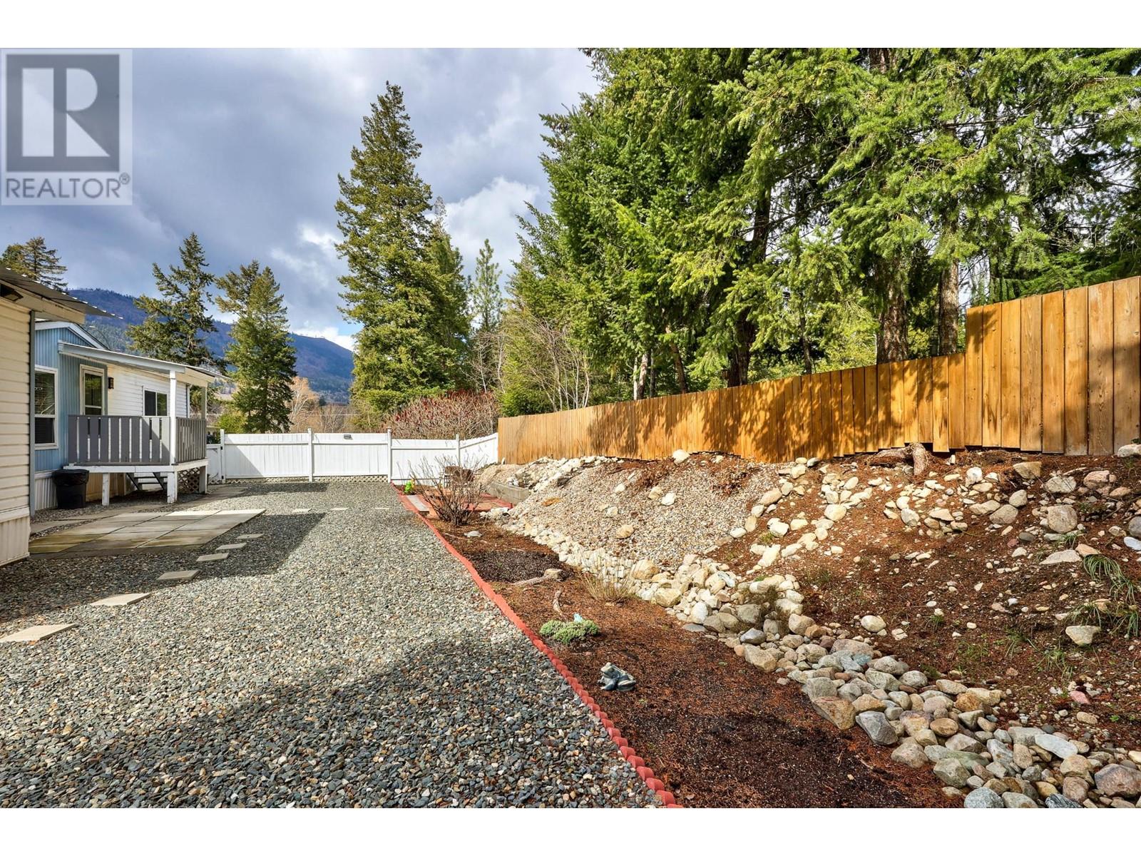 50-4963 Pine Acres Rd, Chase, British Columbia  V0E 1M0 - Photo 12 - 177668
