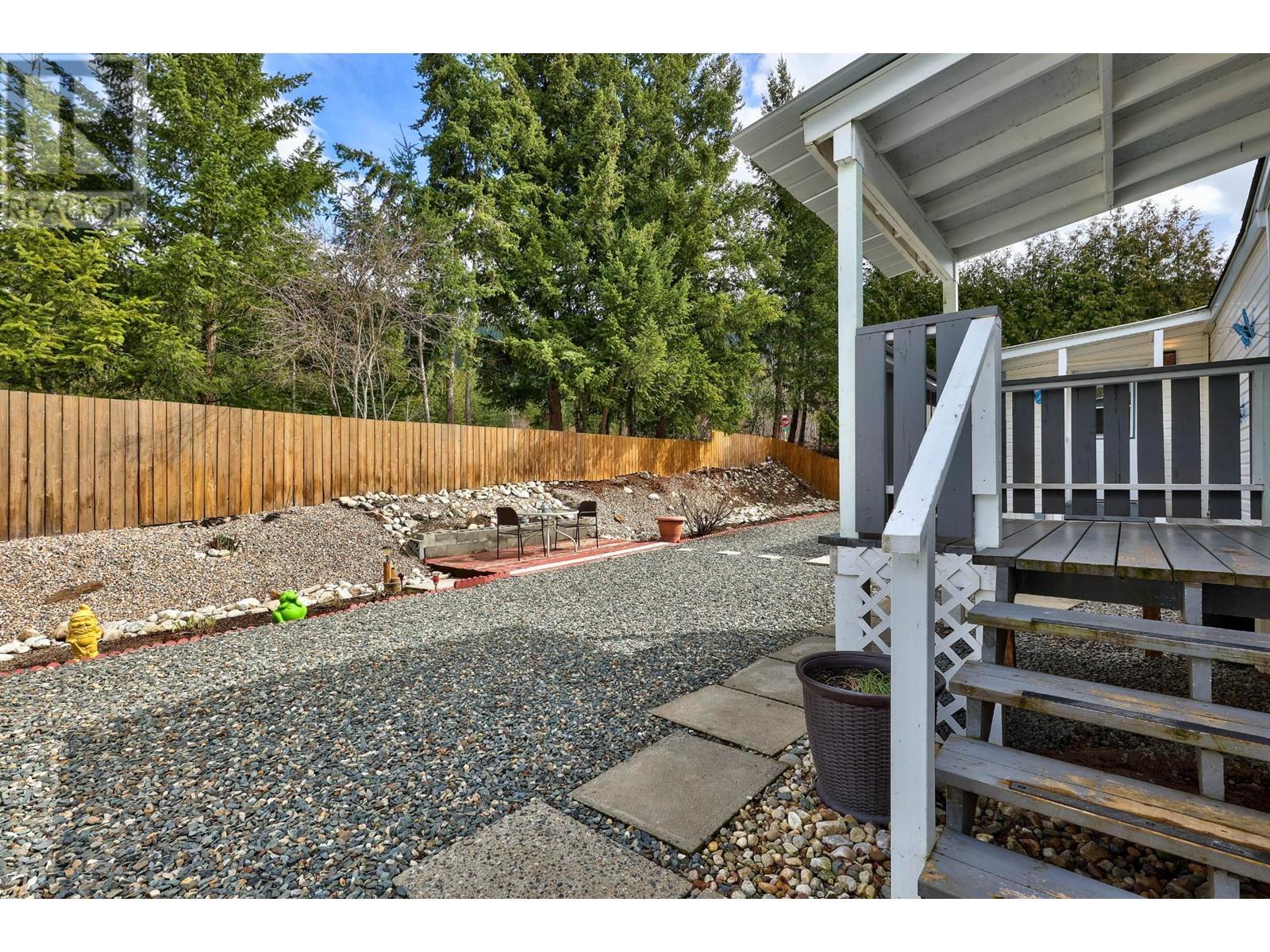 50-4963 Pine Acres Rd, Chase, British Columbia  V0E 1M0 - Photo 8 - 177668