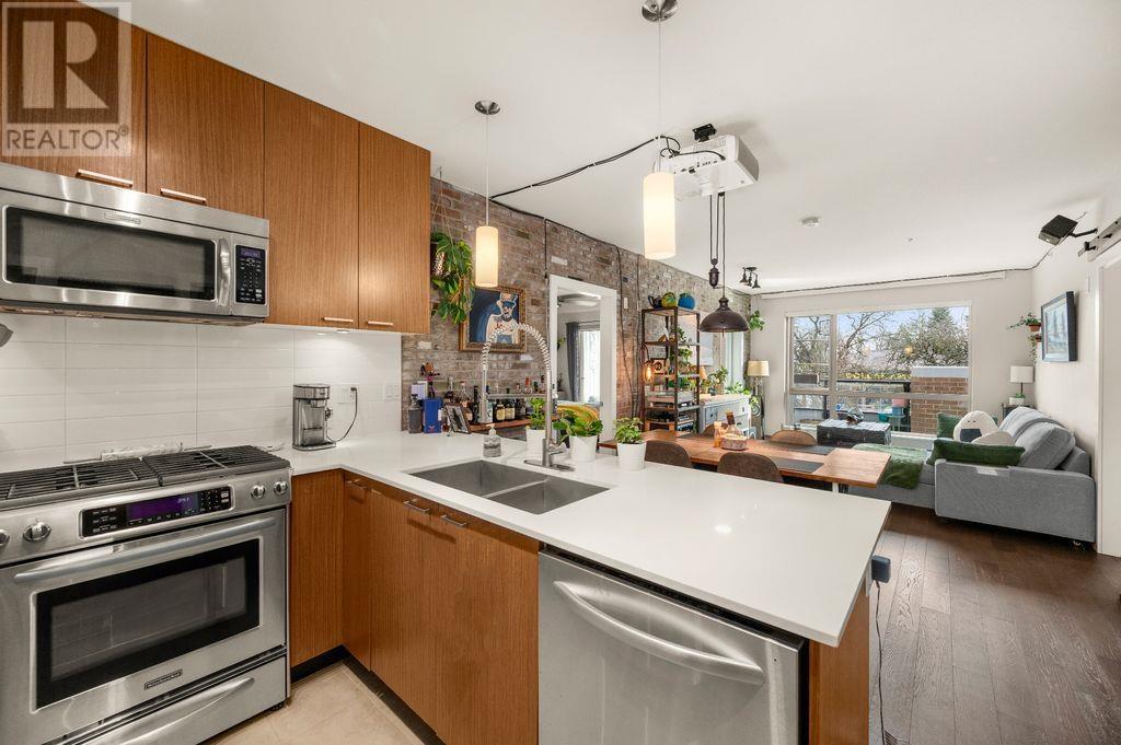 206 1330 Marine Drive, North Vancouver, British Columbia  V7P 1T4 - Photo 10 - R2867935